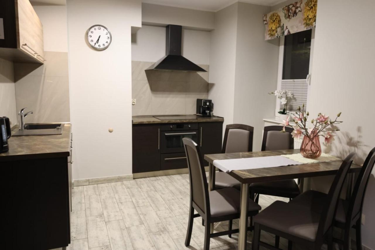 Trzy Magnolie Park Apartment